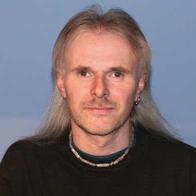 Mr Nik Szymanek photo